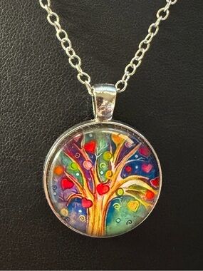 Rainbow Colored Tree of Life Pendant Necklace 🌈🪾🌳